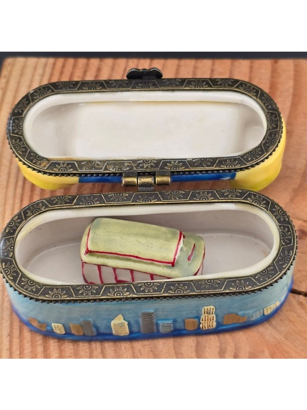 Vintage San Francisco Golden Gate Bridge Porcelain Hinged Trinket Box Trolley - Picture 11 of 14